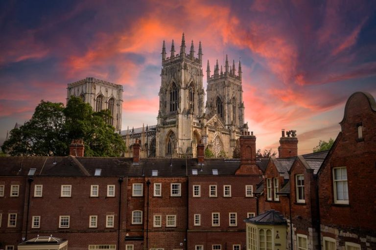 Time for an Autumn City Break !